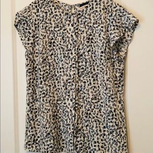 Animal print sleeveless blouse sz M
